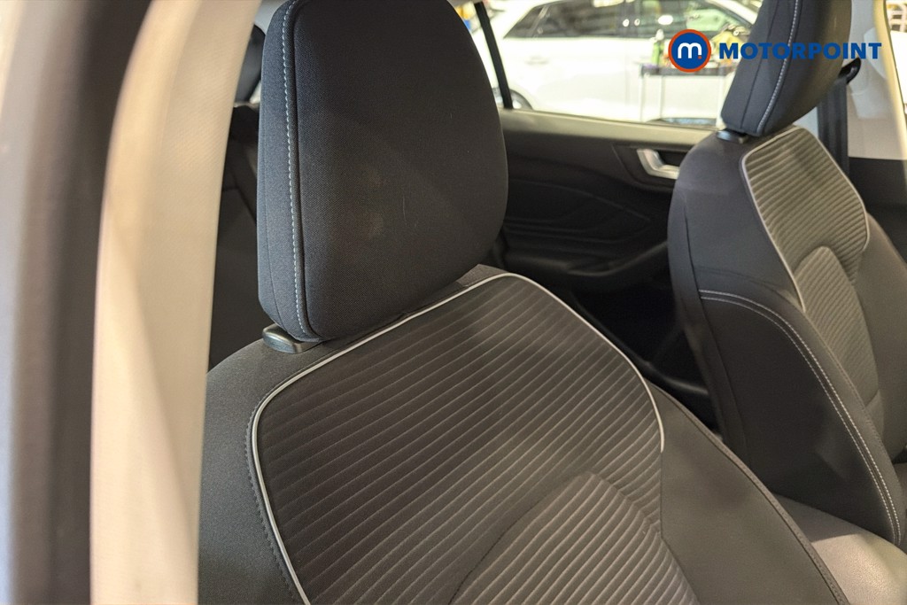 Ford Focus Titanium Manual Petrol Hatchback - Stock Number (1635111) - 23rd supplementary image