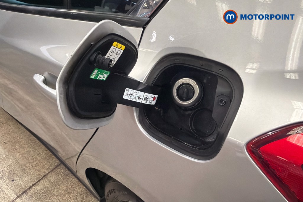 Ford Focus Titanium Manual Petrol Hatchback - Stock Number (1635111) - 41st supplementary image