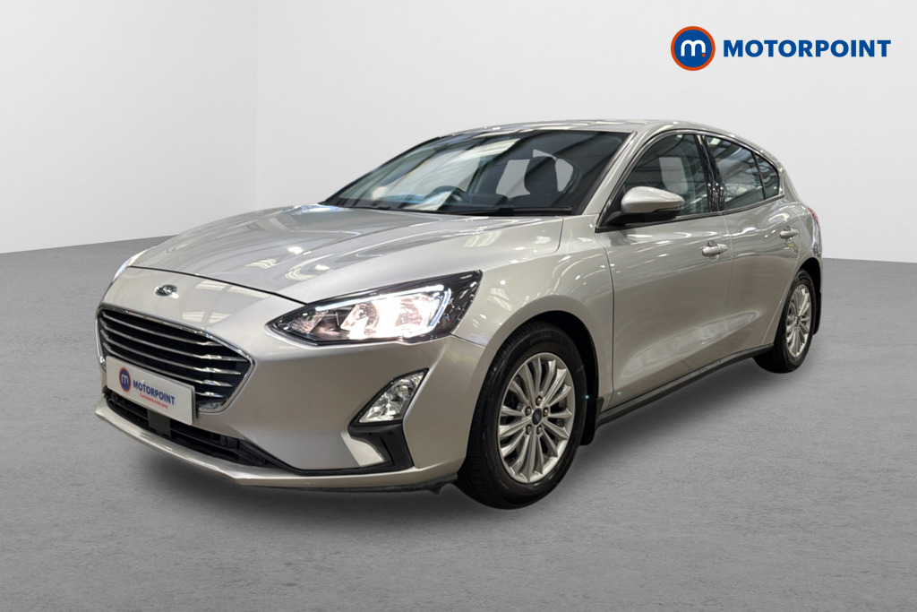 Ford Focus Titanium Manual Petrol Hatchback - Stock Number (1635111) - Passenger side front corner