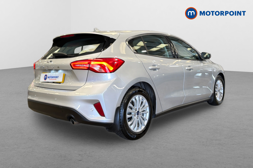 Ford Focus Titanium Manual Petrol Hatchback - Stock Number (1635111) - Drivers side rear corner