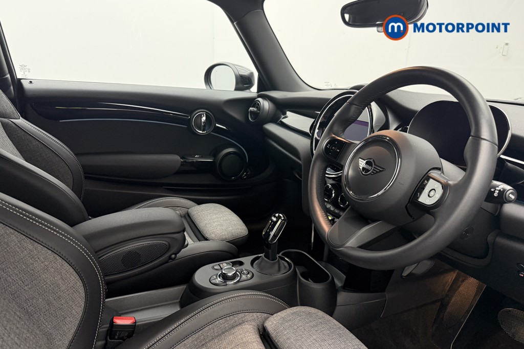 Mini Hatchback Cooper S Level 2 Automatic Electric Hatchback - Stock Number (1635265) - 5th supplementary image