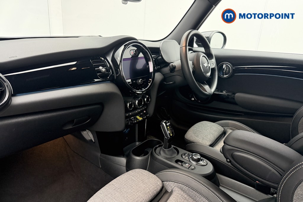 Mini Hatchback Cooper S Level 2 Automatic Electric Hatchback - Stock Number (1635265) - 8th supplementary image