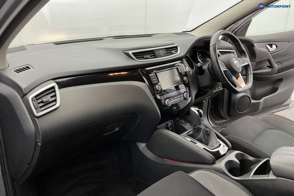 Nissan Qashqai N-Connecta Automatic Petrol SUV - Stock Number (1635325) - 8th supplementary image