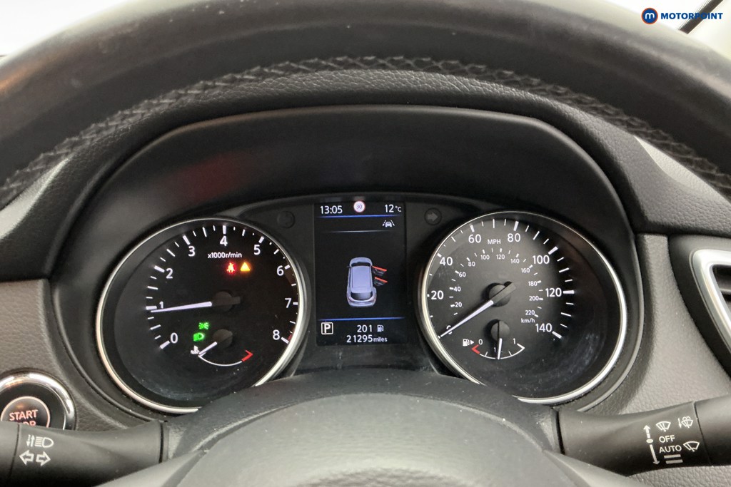 Nissan Qashqai N-Connecta Automatic Petrol SUV - Stock Number (1635325) - 9th supplementary image