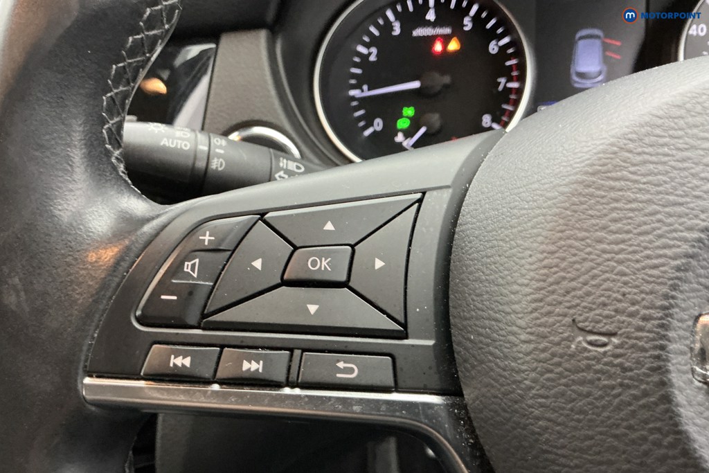 Nissan Qashqai N-Connecta Automatic Petrol SUV - Stock Number (1635325) - 23rd supplementary image