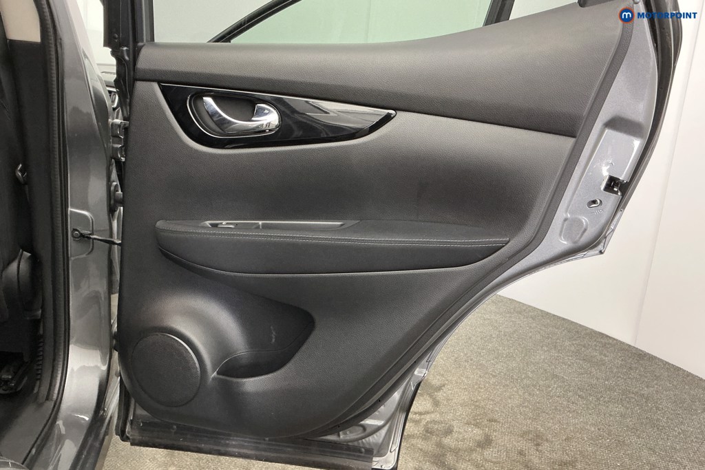 Nissan Qashqai N-Connecta Automatic Petrol SUV - Stock Number (1635325) - 30th supplementary image