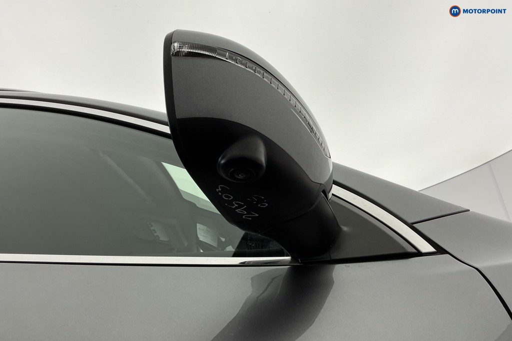 Nissan Qashqai N-Connecta Automatic Petrol SUV - Stock Number (1635325) - 32nd supplementary image