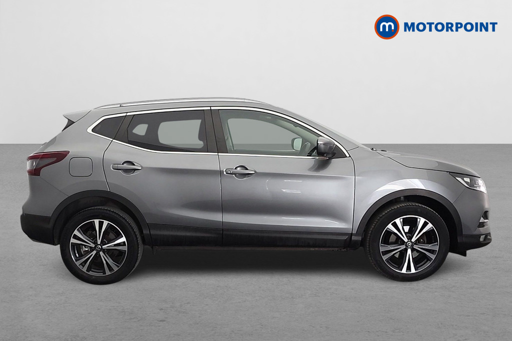 Nissan Qashqai N-Connecta Automatic Petrol SUV - Stock Number (1635325) - Drivers side
