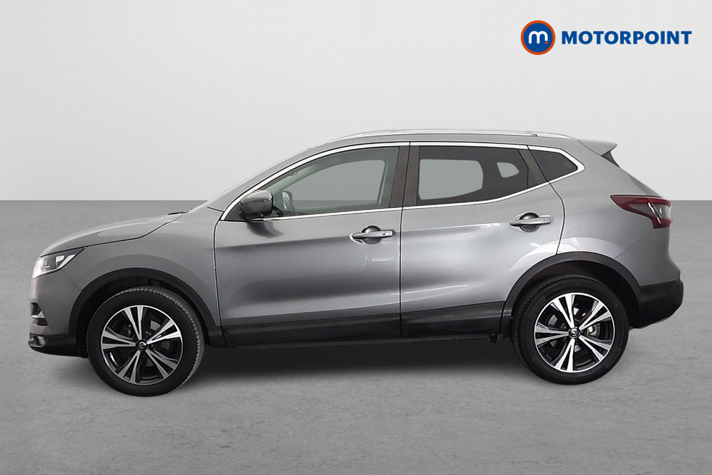 Nissan Qashqai N-Connecta Automatic Petrol SUV - Stock Number (1635325) - Passenger side