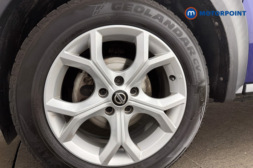 Nissan Juke N-Connecta Manual Petrol SUV - Stock Number (1635585) - 12th supplementary image