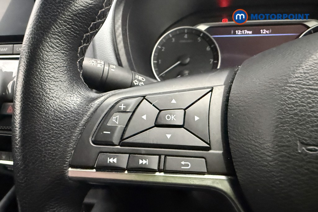 Nissan Juke N-Connecta Manual Petrol SUV - Stock Number (1635585) - 14th supplementary image