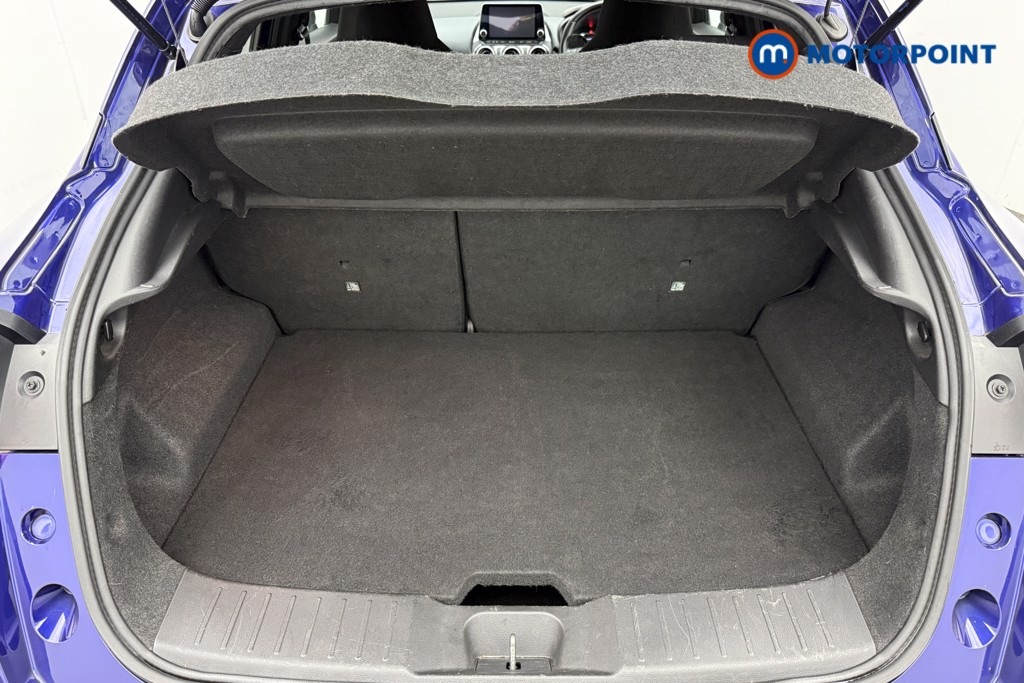 Nissan Juke N-Connecta Manual Petrol SUV - Stock Number (1635585) - 22nd supplementary image