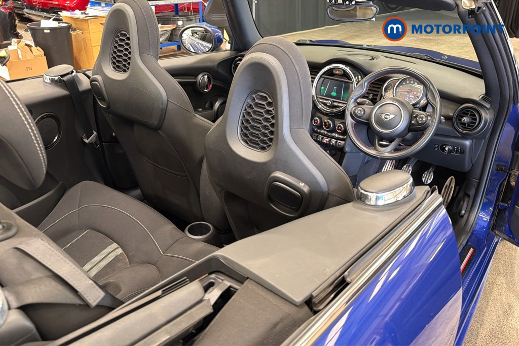 Mini Convertible Cooper Sport Manual Petrol Convertible - Stock Number (1635624) - 32nd supplementary image
