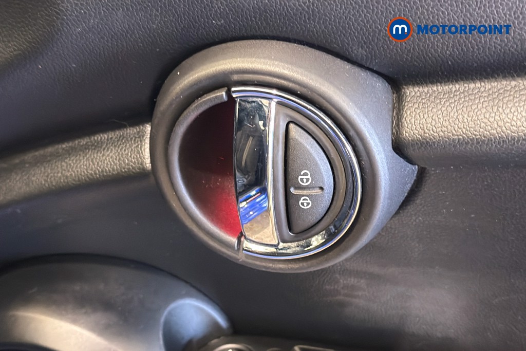 Mini Convertible Cooper Sport Manual Petrol Convertible - Stock Number (1635624) - 42nd supplementary image