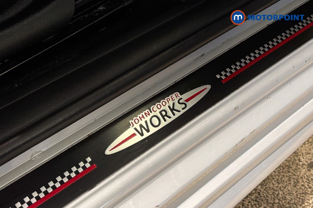 Mini Hatchback Cooper S Sport Manual Petrol Hatchback - Stock Number (1636095) - 27th supplementary image