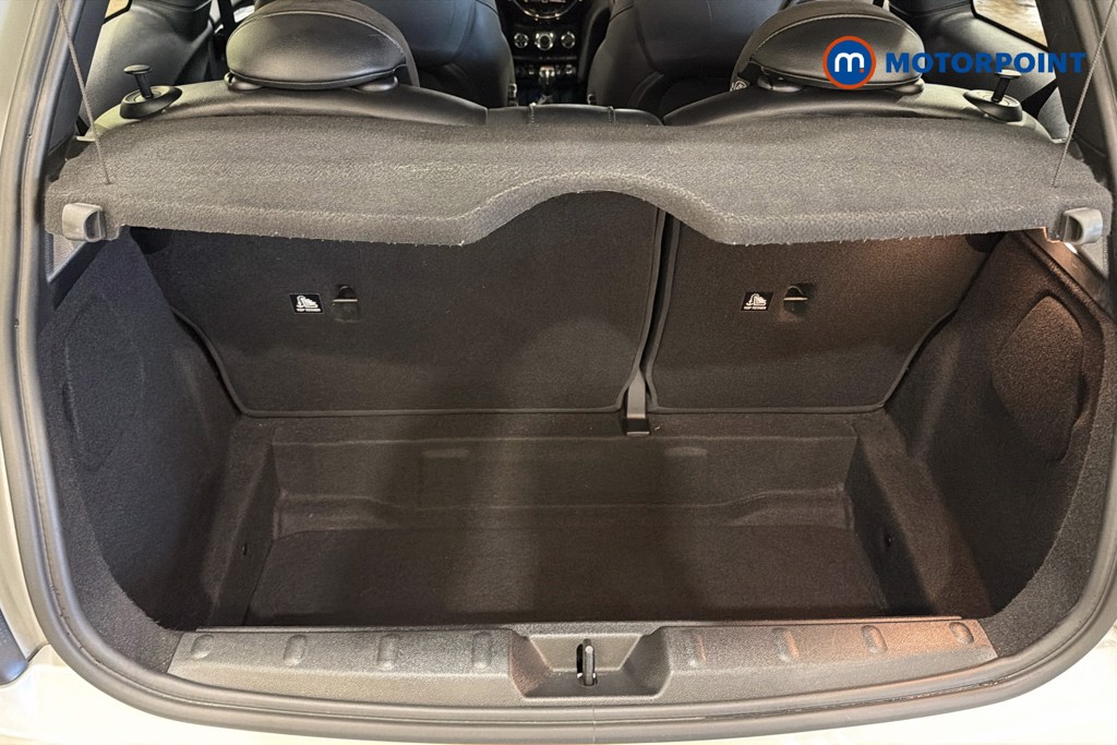 Mini Hatchback Cooper S Sport Manual Petrol Hatchback - Stock Number (1636095) - 33rd supplementary image
