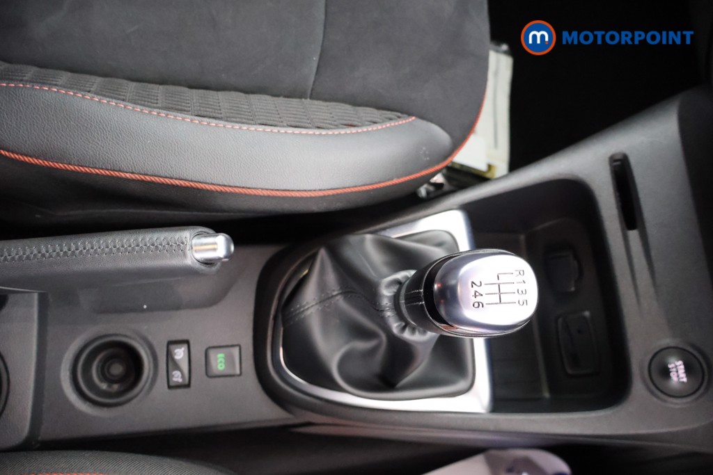 Renault Captur S Edition Manual Petrol SUV - Stock Number (1636239) - 8th supplementary image