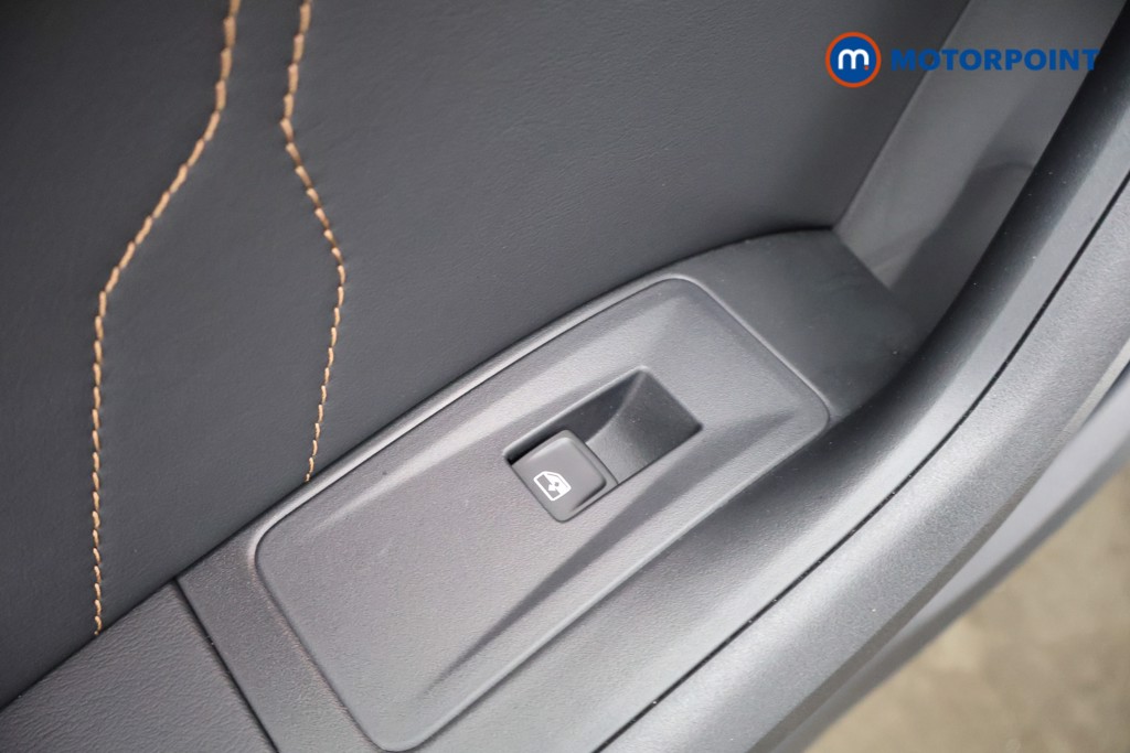 Cupra Ateca V2 Automatic Petrol SUV - Stock Number (1636246) - 35th supplementary image