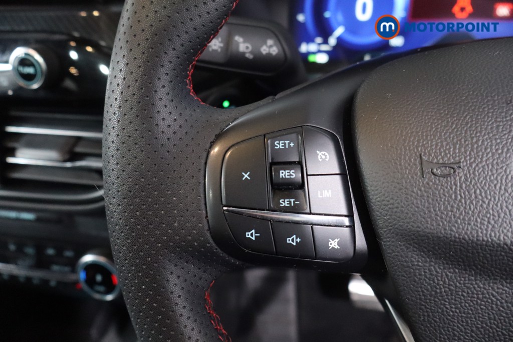 Ford Kuga Black Package Edition Automatic Petrol Plug-In Hybrid SUV - Stock Number (1636253) - 7th supplementary image