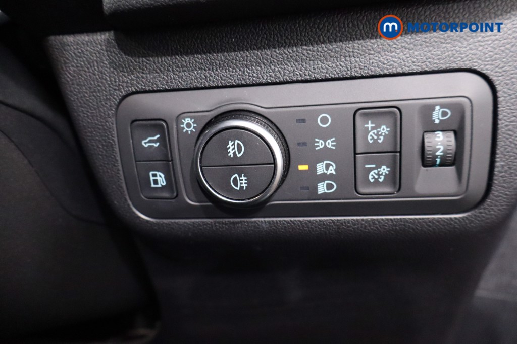 Ford Kuga Black Package Edition Automatic Petrol Plug-In Hybrid SUV - Stock Number (1636253) - 18th supplementary image