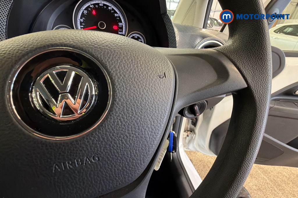 Volkswagen UP Move Up Manual Petrol Hatchback - Stock Number (1636296) - 4th supplementary image