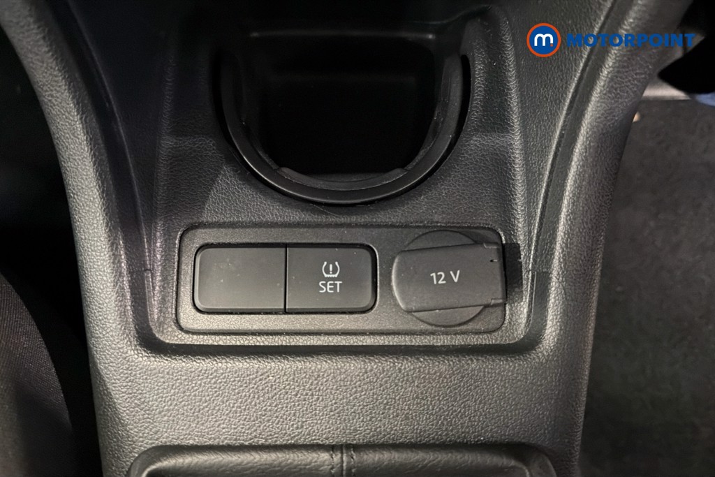 Volkswagen UP Move Up Manual Petrol Hatchback - Stock Number (1636296) - 17th supplementary image