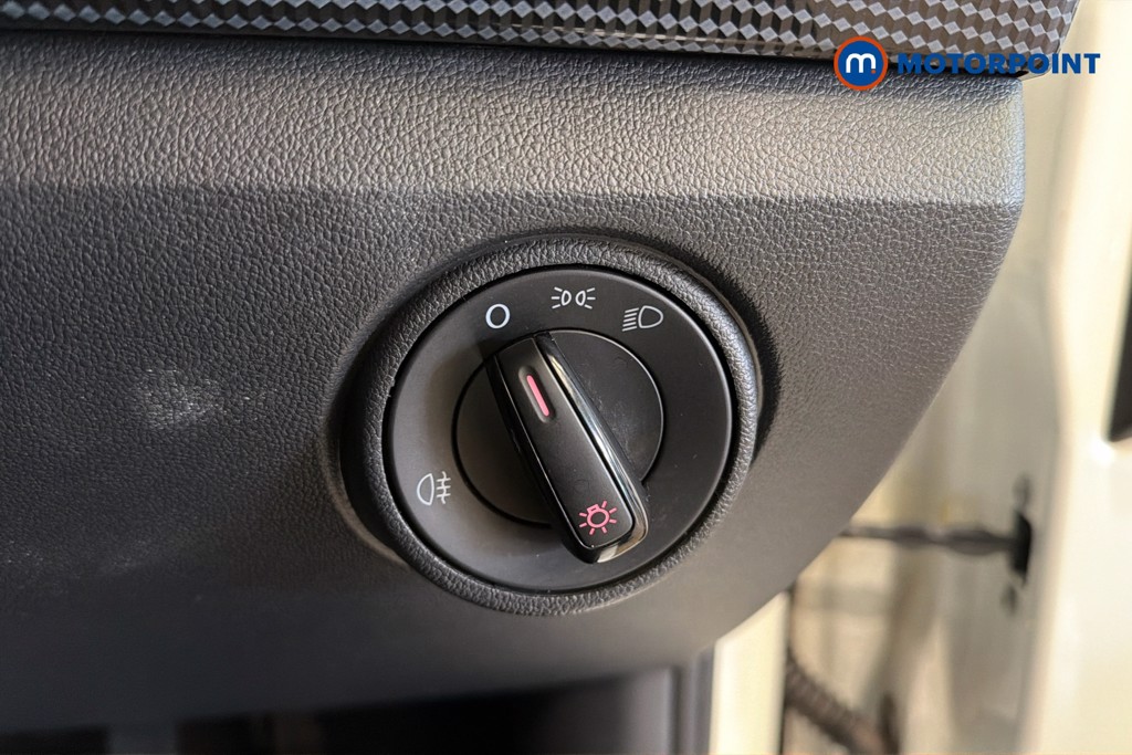 Volkswagen UP Move Up Manual Petrol Hatchback - Stock Number (1636296) - 18th supplementary image