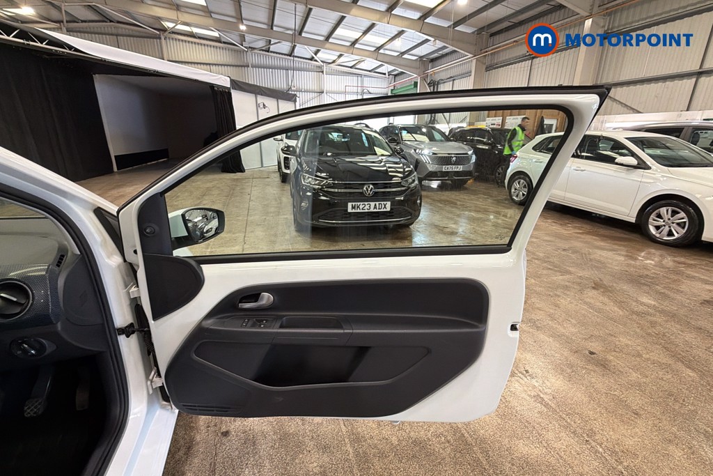 Volkswagen UP Move Up Manual Petrol Hatchback - Stock Number (1636296) - 19th supplementary image