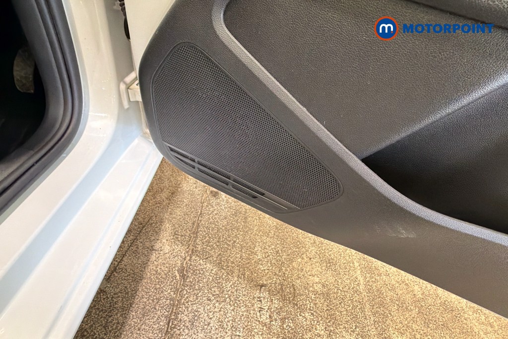 Volkswagen UP Move Up Manual Petrol Hatchback - Stock Number (1636296) - 21st supplementary image