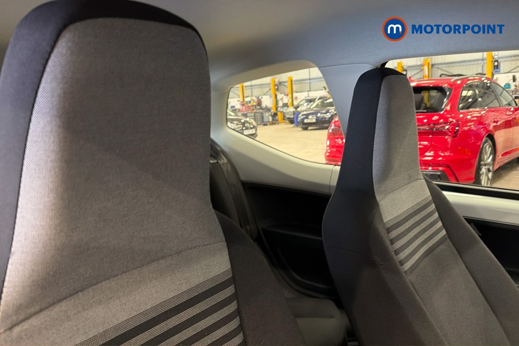 Volkswagen UP Move Up Manual Petrol Hatchback - Stock Number (1636296) - 23rd supplementary image