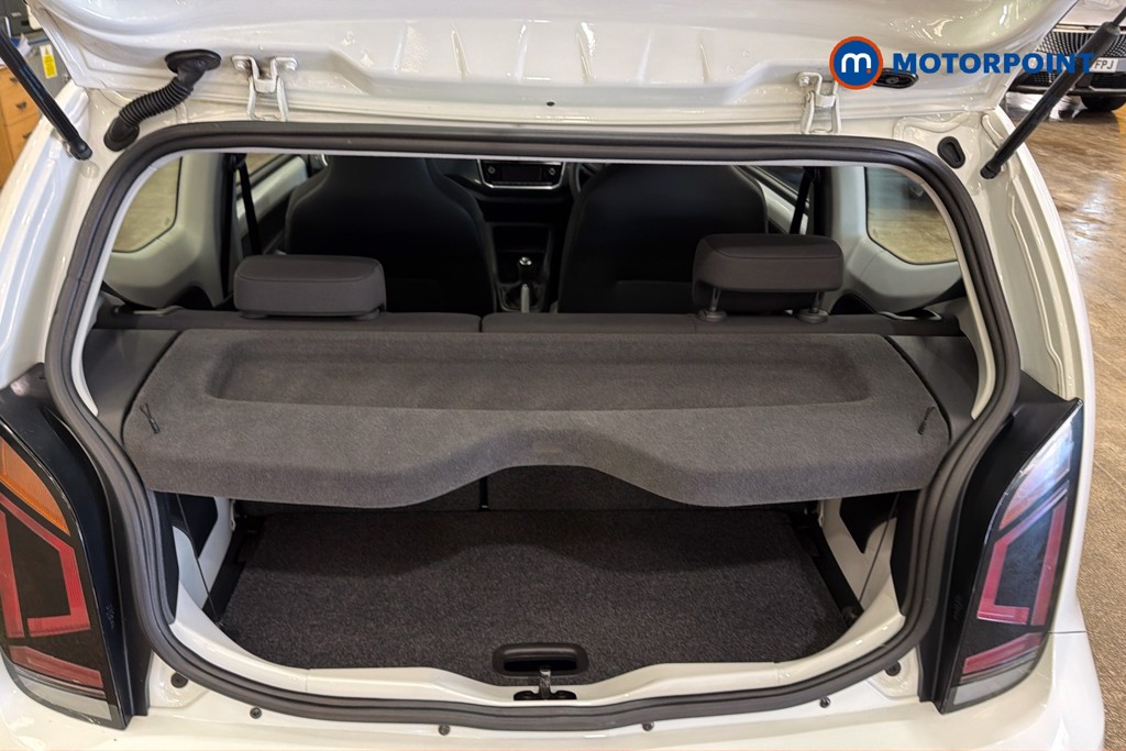 Volkswagen UP Move Up Manual Petrol Hatchback - Stock Number (1636296) - 33rd supplementary image
