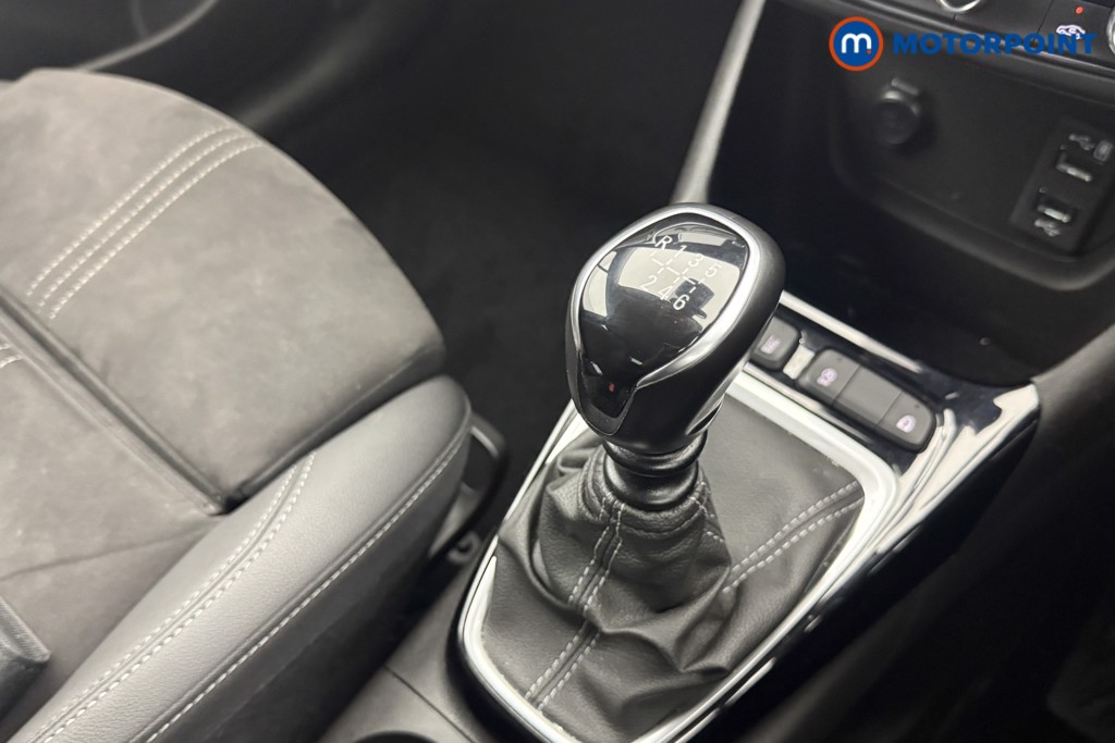 Vauxhall Crossland Ultimate Manual Petrol SUV - Stock Number (1636519) - 7th supplementary image
