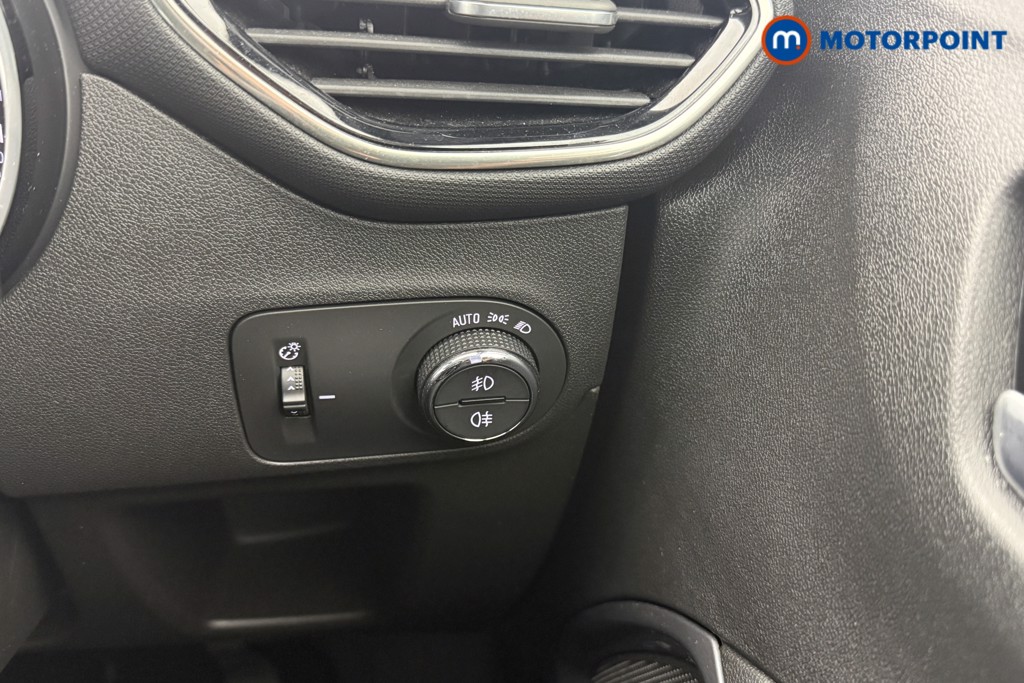 Vauxhall Crossland Ultimate Manual Petrol SUV - Stock Number (1636519) - 10th supplementary image