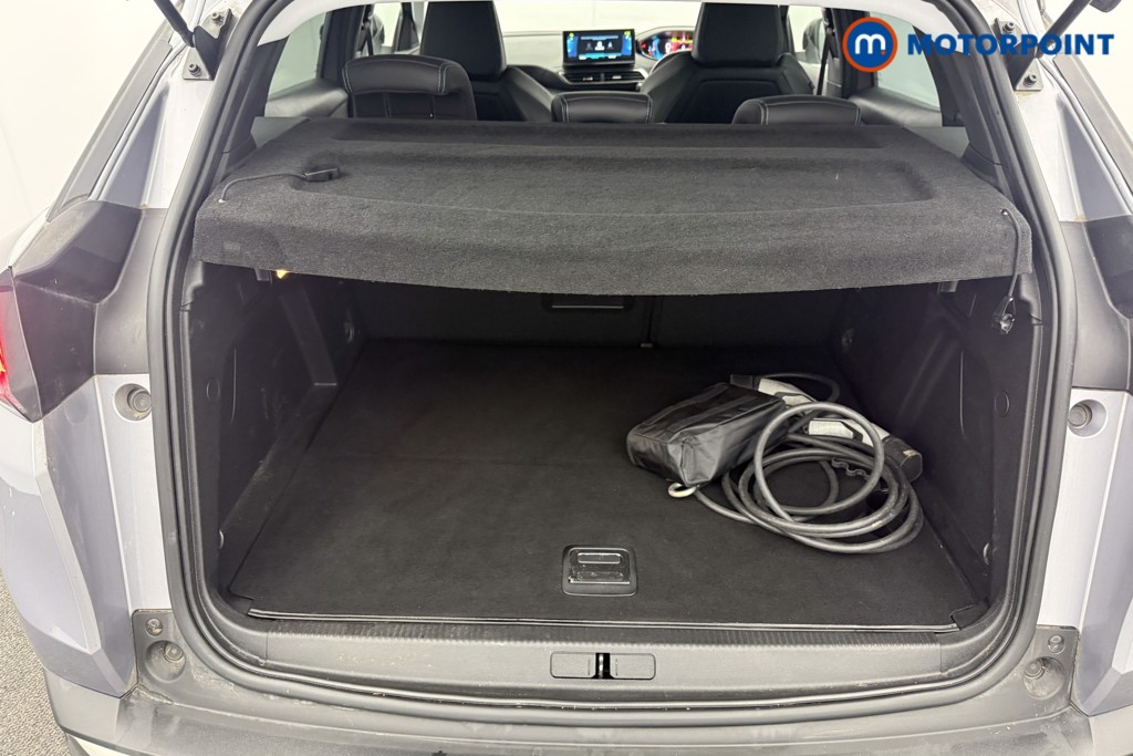 Peugeot 3008 Allure Premium Automatic Petrol Plug-In Hybrid SUV - Stock Number (1636558) - 22nd supplementary image