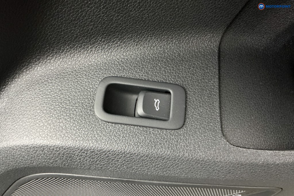 Audi Q2 S Line Automatic Petrol SUV - Stock Number (1636920) - 29th supplementary image