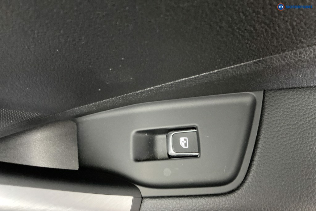 Audi Q2 S Line Automatic Petrol SUV - Stock Number (1636920) - 31st supplementary image