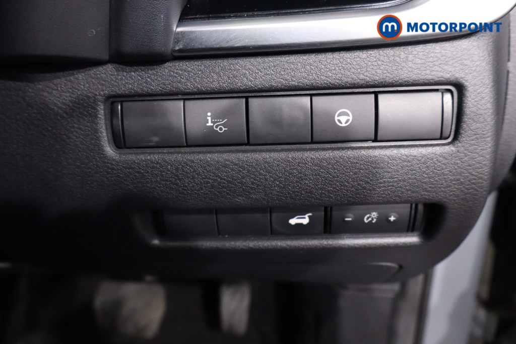 Nissan Qashqai Tekna Automatic Petrol-Electric Hybrid SUV - Stock Number (1637052) - 17th supplementary image