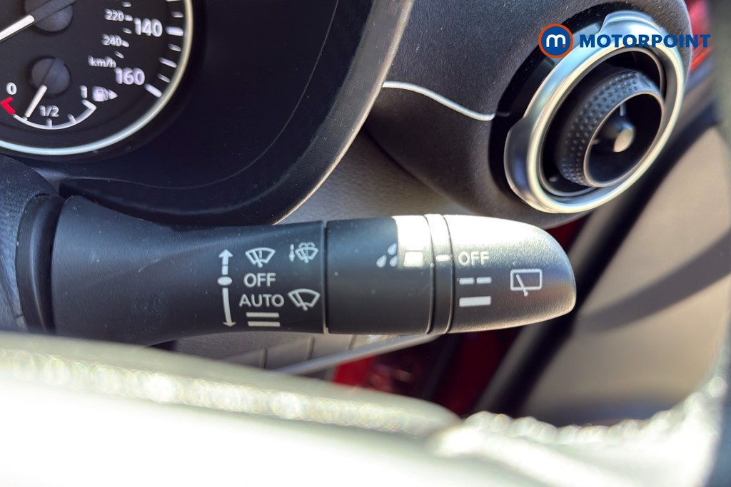 Nissan Juke Tekna-Plus Manual Petrol SUV - Stock Number (1637250) - 7th supplementary image