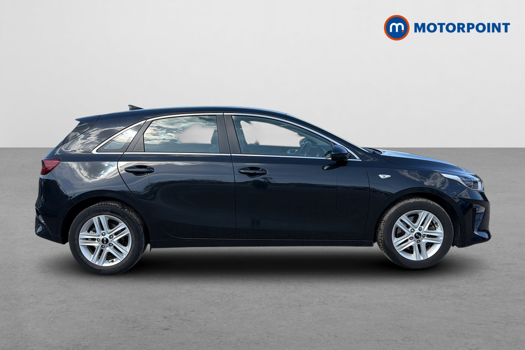 KIA Ceed 2 Nav Manual Diesel Hatchback - Stock Number (1637882) - Passenger side