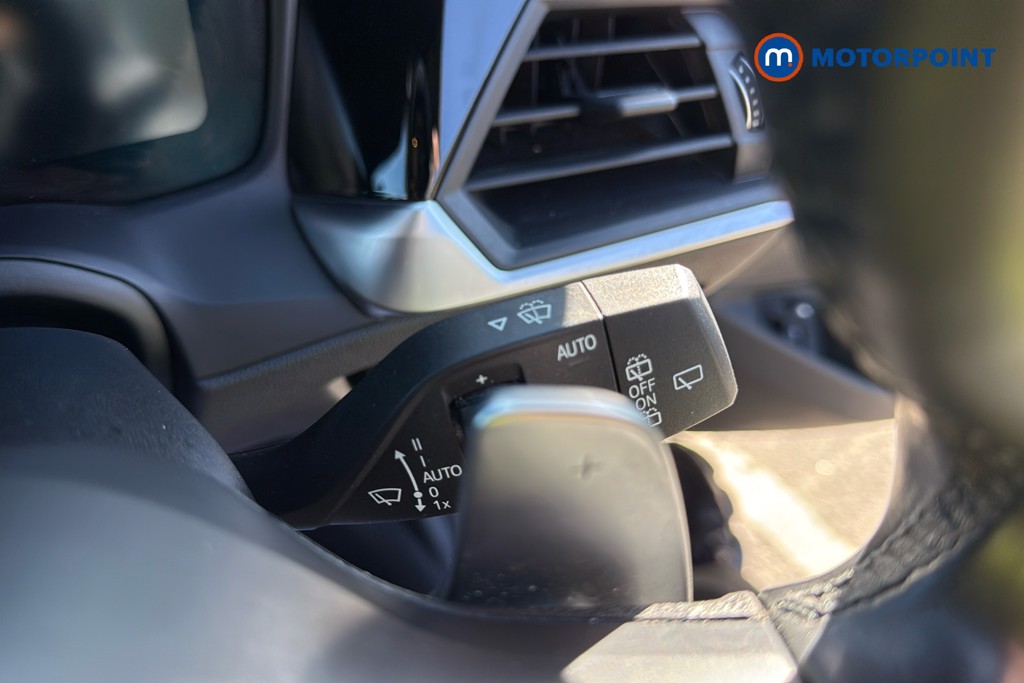 BMW 3 Series M Sport Automatic Petrol Plug-In Hybrid Estate - Stock Number (1638122) - 7th supplementary image