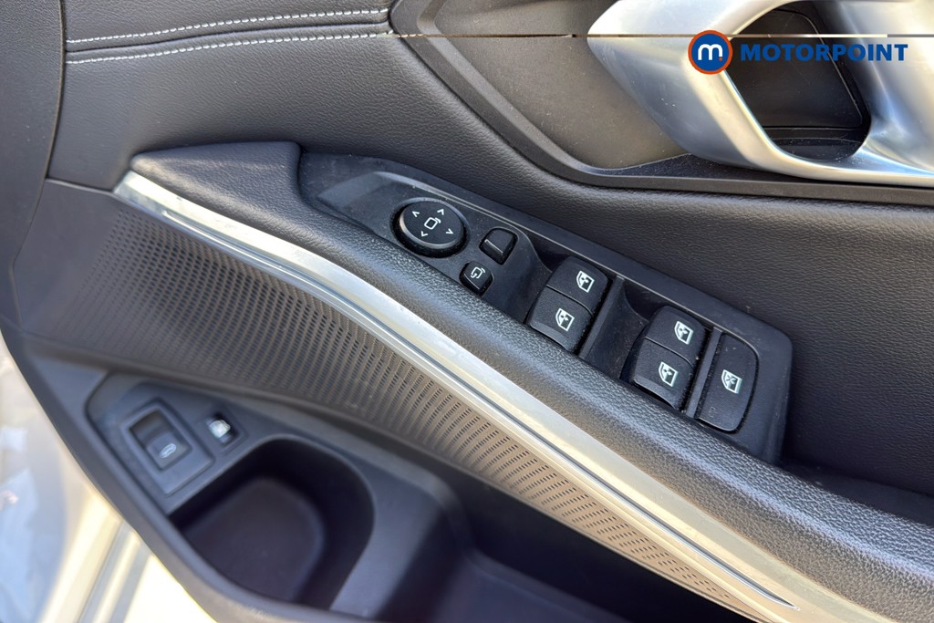 BMW 3 Series M Sport Automatic Petrol Plug-In Hybrid Estate - Stock Number (1638122) - 20th supplementary image