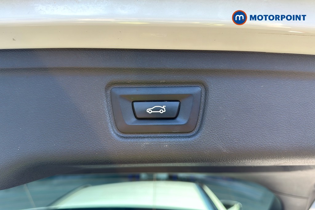 BMW 3 Series M Sport Automatic Petrol Plug-In Hybrid Estate - Stock Number (1638122) - 35th supplementary image