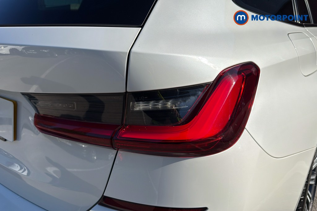 BMW 3 Series M Sport Automatic Petrol Plug-In Hybrid Estate - Stock Number (1638122) - 38th supplementary image