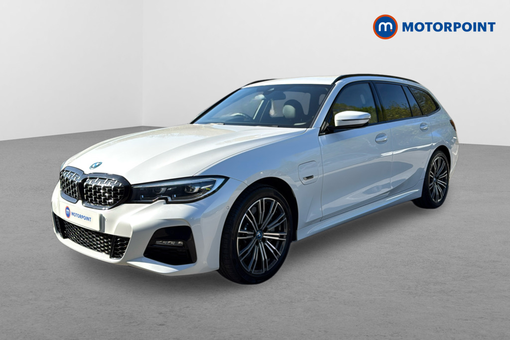 BMW 3 Series M Sport Automatic Petrol Plug-In Hybrid Estate - Stock Number (1638122) - Passenger side front corner