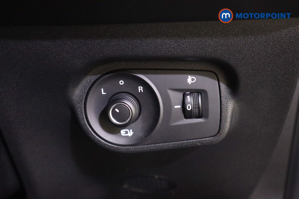 Mg Motor Uk ZS Trophy Automatic Petrol-Electric Hybrid SUV - Stock Number (1618378) - 13th supplementary image