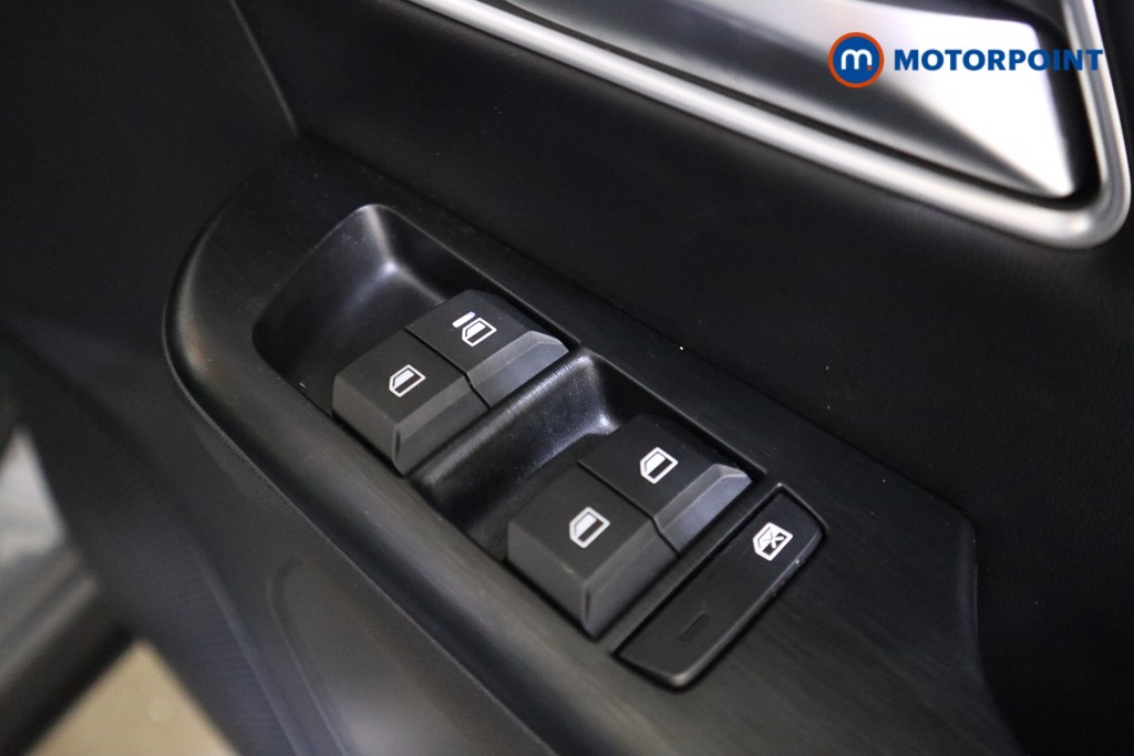 Mg Motor Uk ZS Trophy Automatic Petrol-Electric Hybrid SUV - Stock Number (1618378) - 15th supplementary image