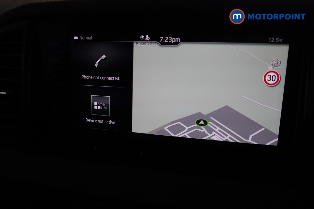 Skoda Karoq Sportline Edition Automatic Petrol SUV - Stock Number (1620981) - 7th supplementary image