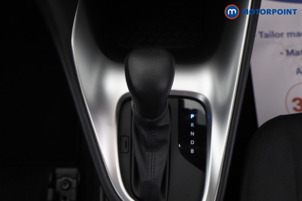 Toyota Yaris Icon Automatic Petrol-Electric Hybrid Hatchback - Stock Number (1621231) - 4th supplementary image