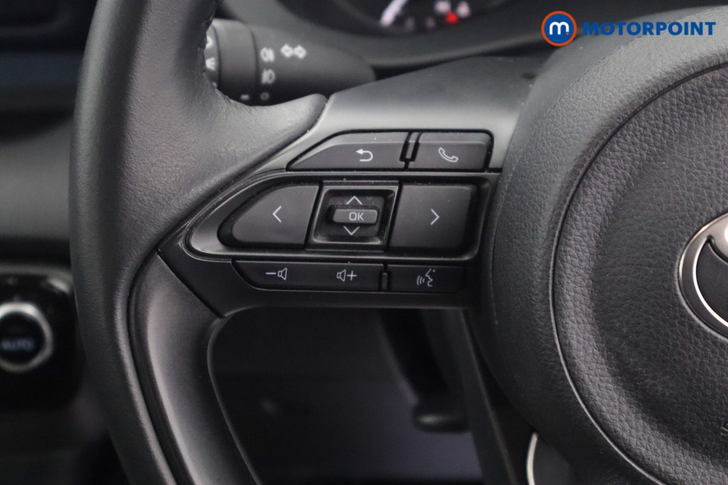 Toyota Yaris Icon Automatic Petrol-Electric Hybrid Hatchback - Stock Number (1621231) - 8th supplementary image