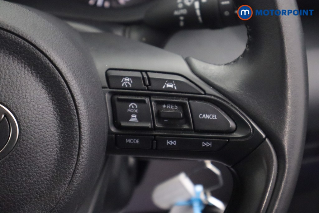 Toyota Yaris Icon Automatic Petrol-Electric Hybrid Hatchback - Stock Number (1621231) - 9th supplementary image